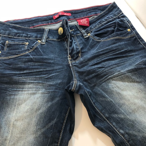 VIP jean shorts - Picture 2 of 4